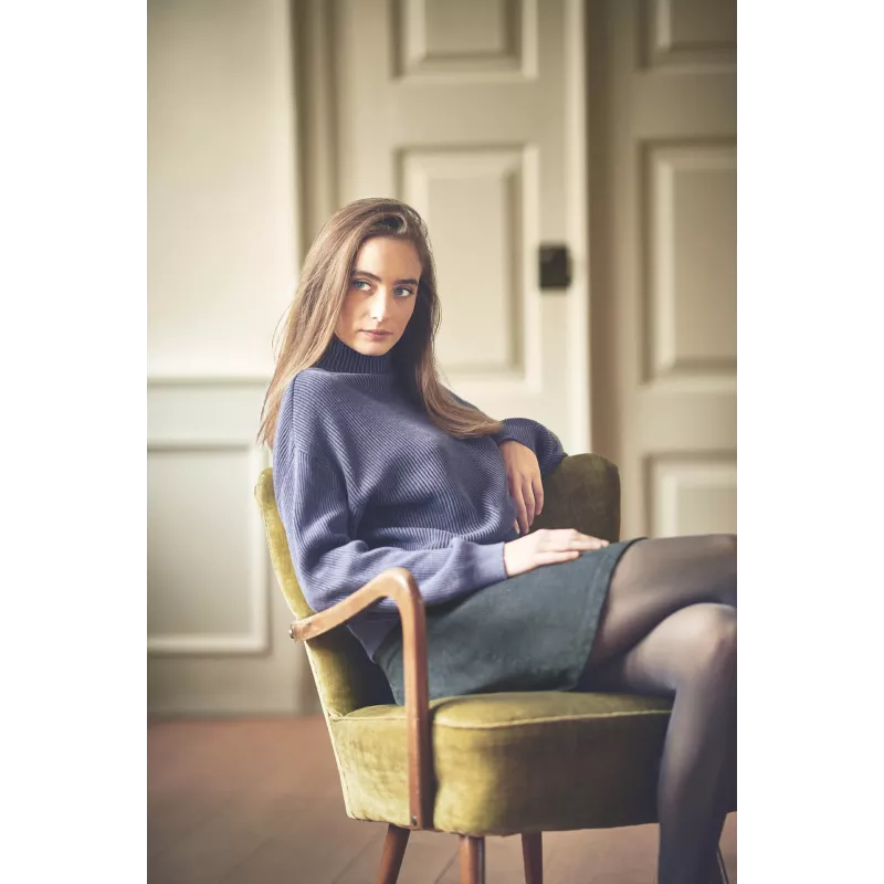 Falda de trapezo de terciopelo