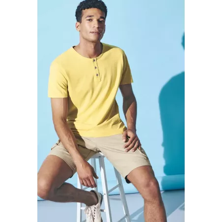 T-shirt manica corta con colletto abbottonato